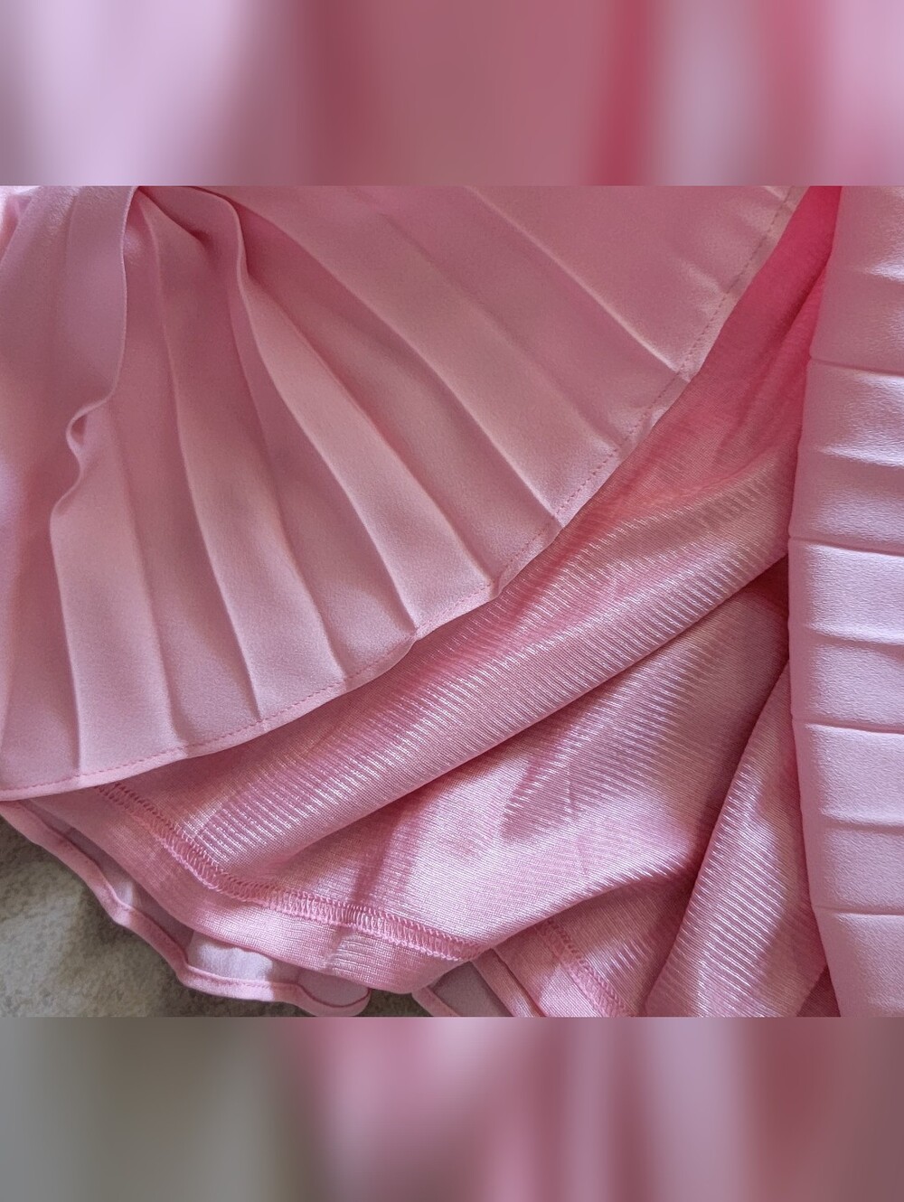 Soft Pink Pleated Midi Skirt with Elastic Waistband - Picture 2 of 4